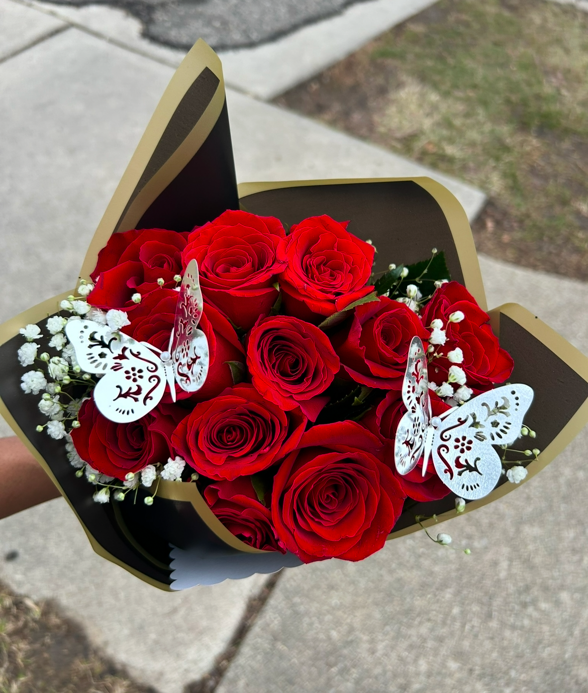 12 Roses