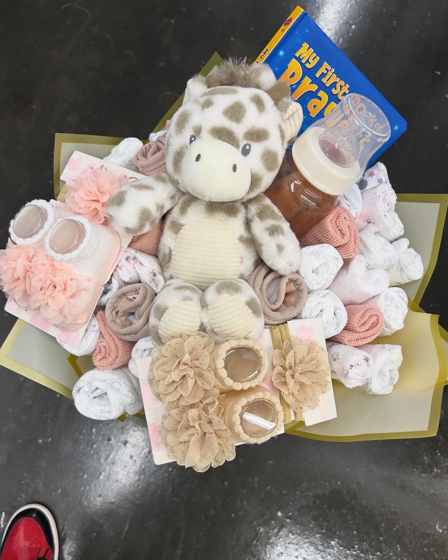 Giraffe Diaper Bouquet